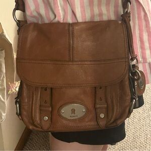 Brown leather fossil crossbody satchel bag